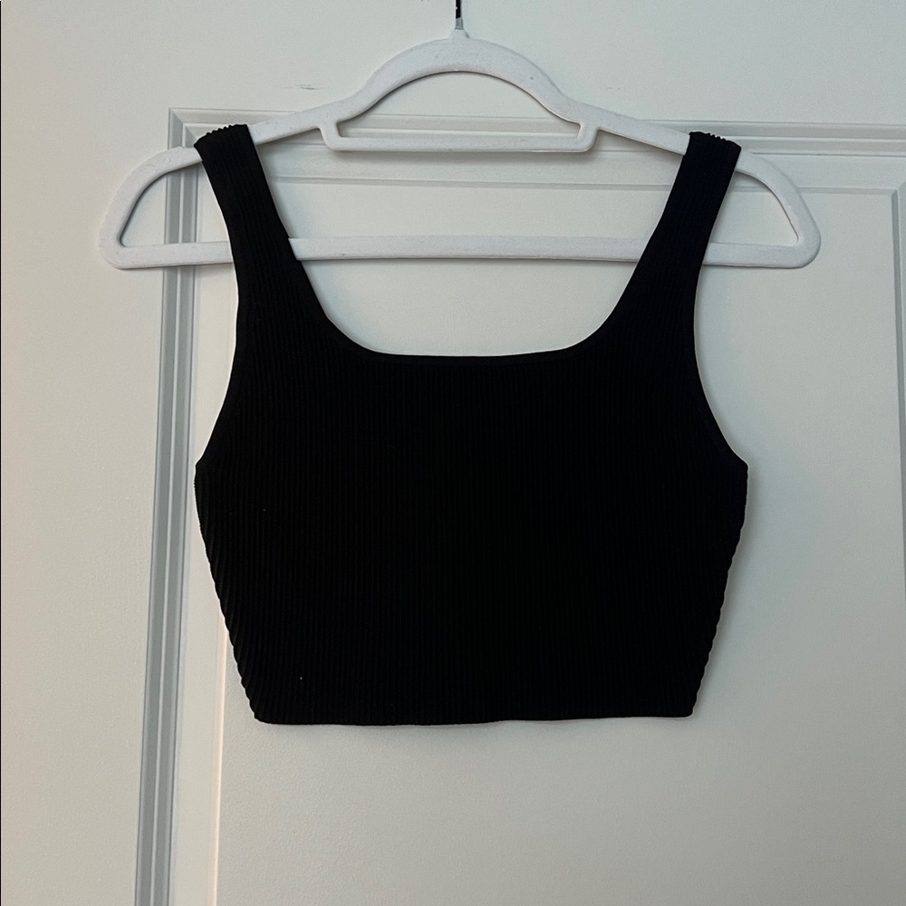 Aritzia Babaton Black Ribbed Crop Top